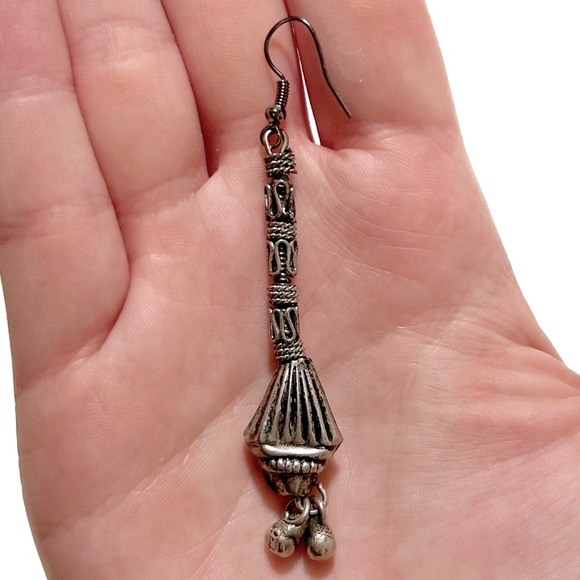 Vintage 1980s Etruscan Silver Tone Dangling Earrings Bohemian Egypt Greece Bali - Picture 5 of 6